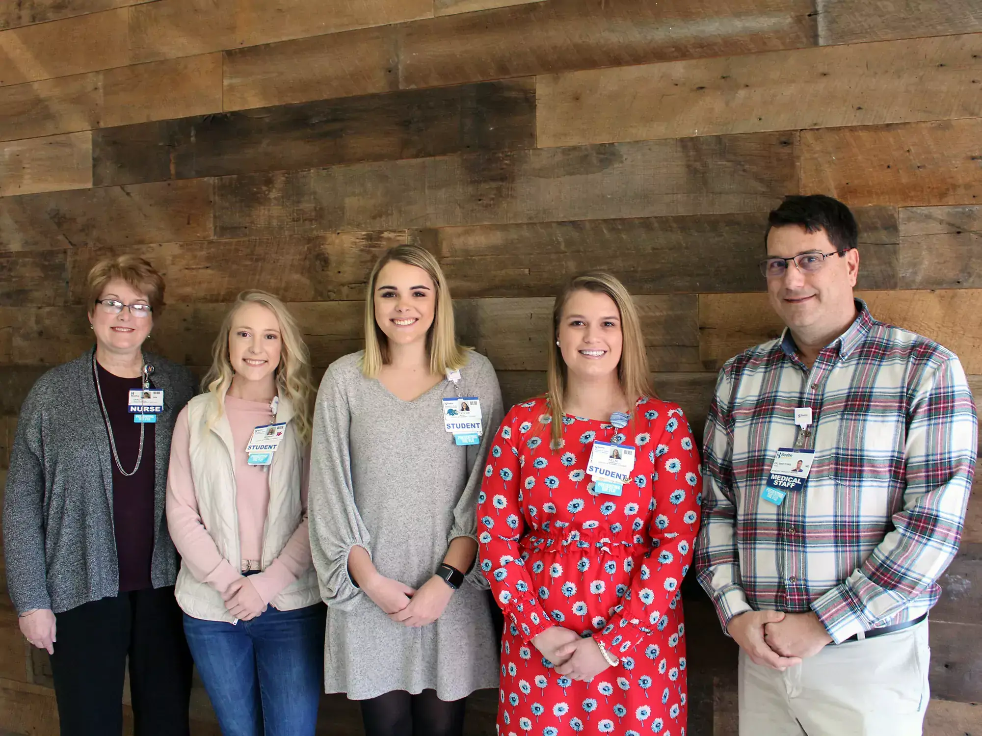 Med_Staff_Scholarship_Print.jpg Tracy Bell, School of Nursing Program Coordinator, Mariah Little of Georgetown, Taylor White of Seaford, Kelsi Warrington of Georgetown, and Kevin Bristowe, MD, Beebe Medical Staff.