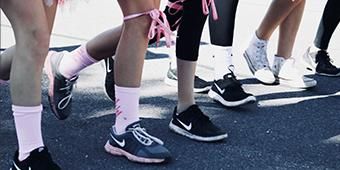 Ways to grow your support network during cancer treatment