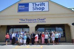 Content image: The items featured in this blog were all found at Beebe's thrift shop - The Treasure Chest - located at Midway behind La Tonalteca. Image file: The items featured in this blog were all found at Beebe's thrift shop - The Treasure Chest - located at Midway behind La Tonalteca.